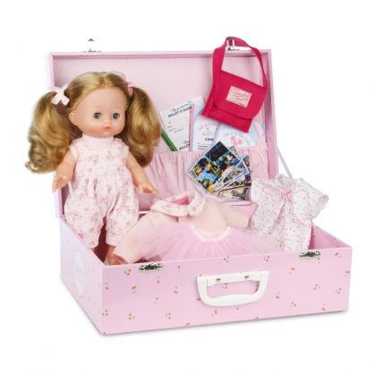 vilac, детска, кукла, кукличка, в, куфар, куфарче, аксесоари, дрешки, игра, игри, играчка, играчки