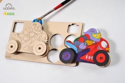 Ugears - Дървен 3D механичен пъзел за деца - Построи и оцвети - Мотор