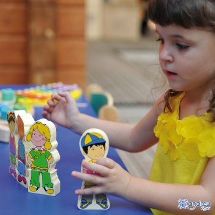 Andreu toys - Комплект дървени фигурки - Магнити деца