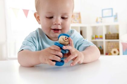 Hape, дървена, бебешка, дрънкалка, момче, бебешки дрънкалки, бебешка играчка, дървена играчка, залъгалка, дрънкалки за бебета, за бебета, играчка, играчки, игри, игра
