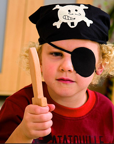 детски пиратски  комплект с аксесоари