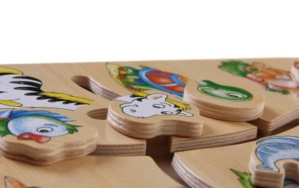 Woody - Дървен пъзел игра "Забележителни животни" с подвижни глави