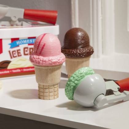melissa & doug, направи сладолед, дървен комплект, сладоледи, сладолед,, дървена игра, игра за нанизване, сладолед, игра, игри, играчка, играчки