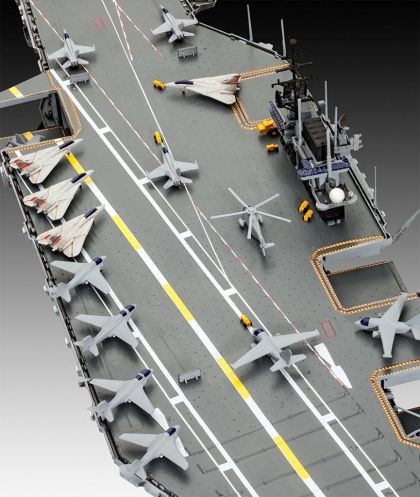 Revell, сглобяем модел, американски военен кораб Forrestal, кораб за сглобяване, военен кораб, кораб, кораби, играчка за сглобяване, игра, игри, играчка, играчки 