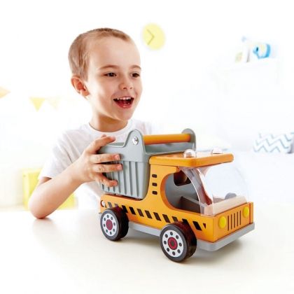 hape, дървен самосвал, адървена играчка, самосвал, камионче, самосвал от дърво, дървен камион, игра, игри, играчка, играчки