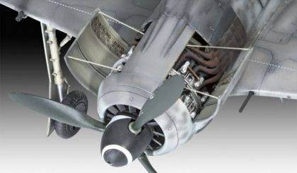 Revell, Сглобяем модел, боен самолет Sturmbock Fw190 A-8/R-2, самолет, Sturmbock, самолет за сглобяване, самолет, сглобяем комплект