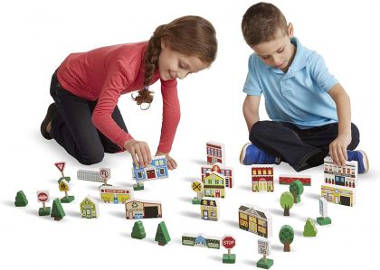 Melissa & Doug - Дървен комплект за игра - Създай град 