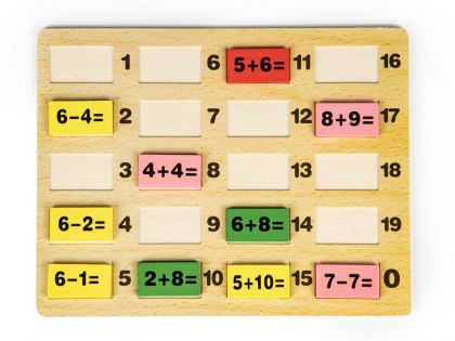 Ecotoys - Дървена дъска с математически блокчета