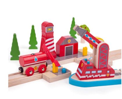 Bigjigs, играчка, играчки, дървена играчка, дървени играчки, влаков комплект, детски влаков комплект за игра, аксесоар за влакова композиция, пожарно-спасителен дървен аксесоар, игра с влакчета, игра с дърви влакчета, допълнение към влакови комплекти