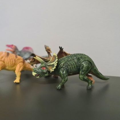 Детски играчки - Подвижни динозаври