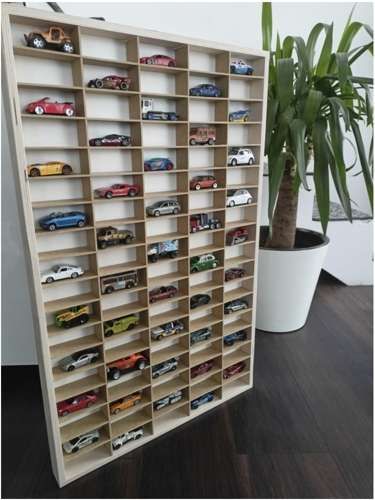 Дървен рафт за съхранение на колички и играчки - 90 отделения - Kruzzel