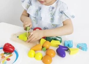 Дървени играчки за готвене - Плодове и зеленчуци с кофа