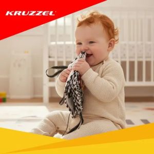 Сензорна играчка - книга - KRUZZEL