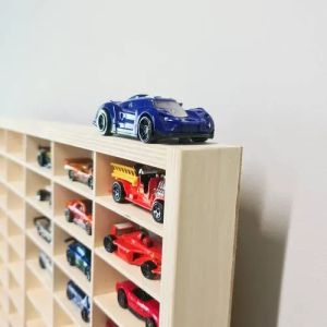 Дървен рафт за съхранение на колички и играчки - 90 отделения - Kruzzel