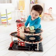 hape, дървен, триетажен, паркинг, кола, коли, колички, хеликоптер, игра, игри, играчка, играчки
