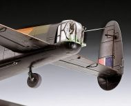Revell, сглобяем модел, ланкастър B III, бомбардировач, сглобяем самолет, самолет за сглобяване, играчка за сглобяване, конструктор, конструктори, игра, игри, играчка, играчки 