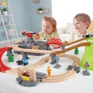 Hape, ЖП комплект в кутия, дървено влакче, влакове и релси, влакче, релси, жп комплект, дървена играчка, дървени играчки, детска играчка, детски играчки, игра, игри, иргачка, играчки