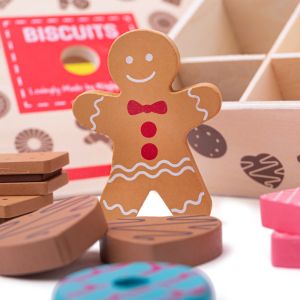 Дървена кутия с бисквитки